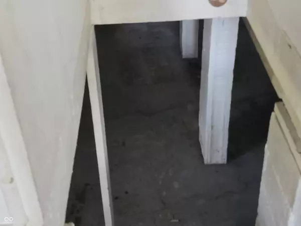 5325 E 10th ST, Indianapolis, IN 46219