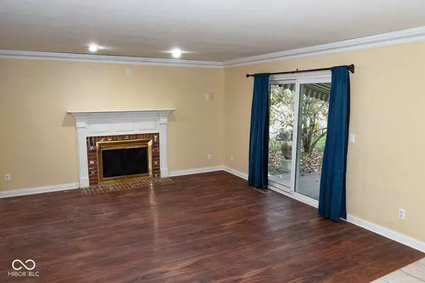 4433 Foxmoor DR, Newburgh, IN 47630