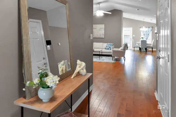 8254 S Magnolia Village Drive, Mobile, AL 36695