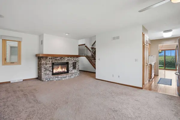 4570 Bunker Hill DR, Bettendorf, IA 52722