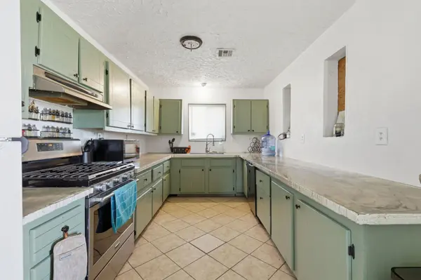 Country Convenient Galley-Style Kitchen 