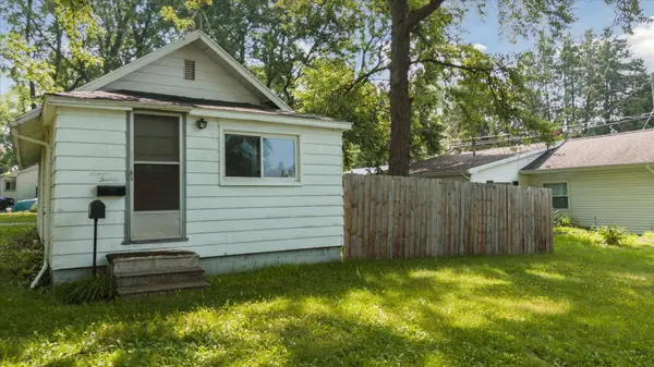 720 Pennsylvania Avenue, Alma, MI 48801