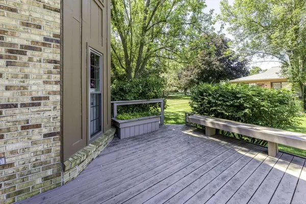 1832 Burning Bush Court, Rochester Hills, MI 48309