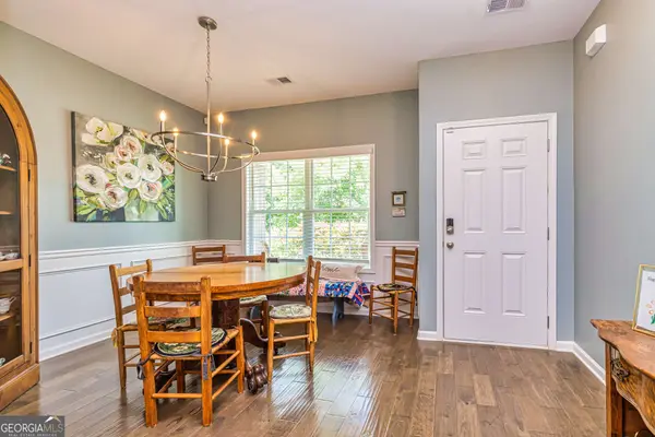 19 S York DR, Newnan, GA 30265