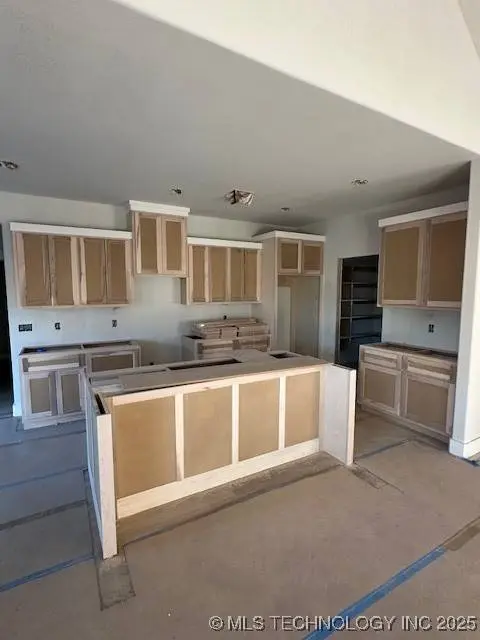 1818 Boxer LN, Durant, OK 74701