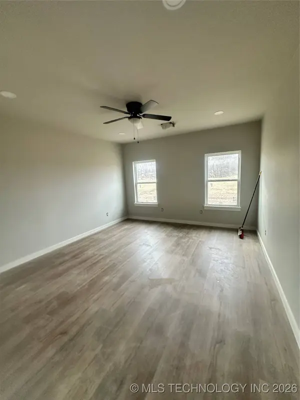 63 Grace LN, Calera, OK 74730