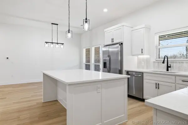 1906 Boxer LN, Durant, OK 74701