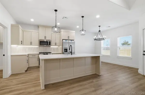 1900 Boxer LN, Durant, OK 74701