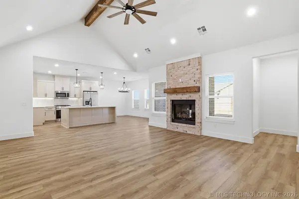 1900 Boxer LN, Durant, OK 74701