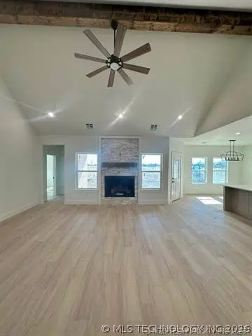 169 Grace LN, Calera, OK 74730