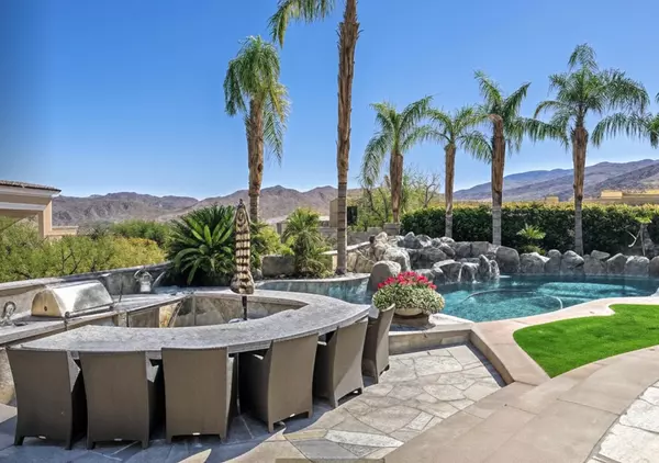 Palm Desert Homes with a pool
