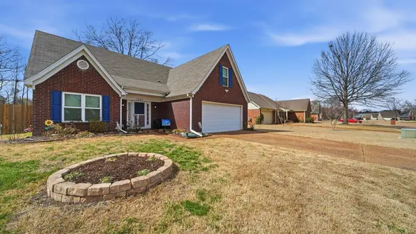 3267 BROADWAY ST, Bartlett, TN 38133