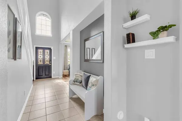 301 Cabernet DR, Alvin, TX 77511