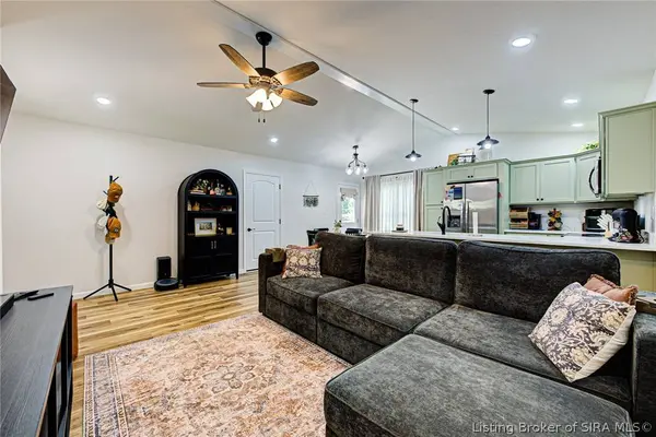609 Highland DR, Salem, IN 47167