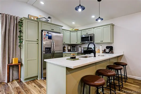609 Highland DR, Salem, IN 47167