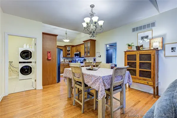 2821 Crescent Hill DR NE, Corydon, IN 47112