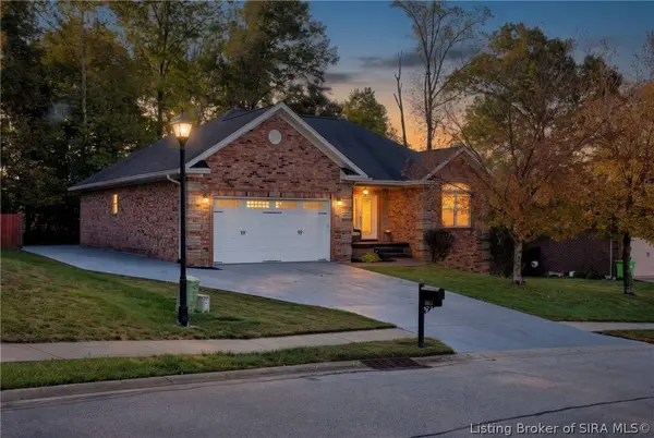 2821 Crescent Hill DR NE, Corydon, IN 47112