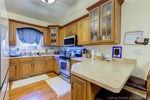 2821 Crescent Hill DR NE, Corydon, IN 47112