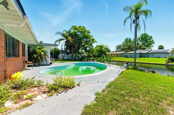 2504 CARIBBEAN CT, Orlando, FL 32805