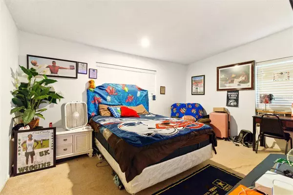 2504 CARIBBEAN CT, Orlando, FL 32805