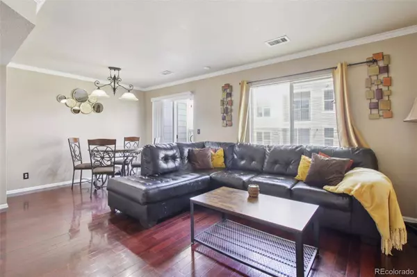 5888 N Biscay ST #B, Denver, CO 80249