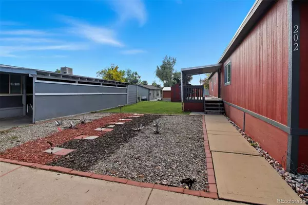 2100 W 100th AVE, Thornton, CO 80260