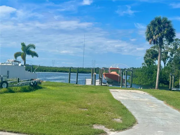 804 RIVER VIEW LN, Tarpon Springs, FL 34689