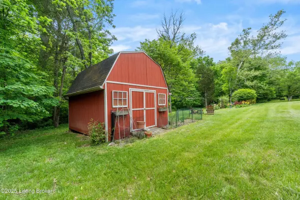 4112 Suwanee Dr, La Grange, KY 40031