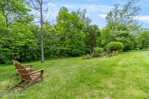 4112 Suwanee Dr, La Grange, KY 40031