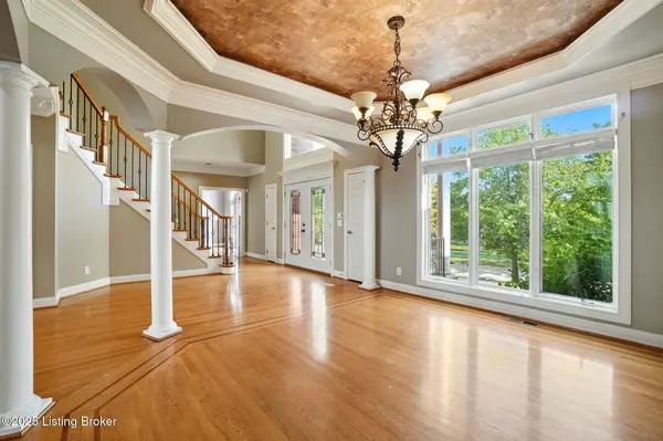 18505 Locust Creek Pl, Louisville, KY 40245