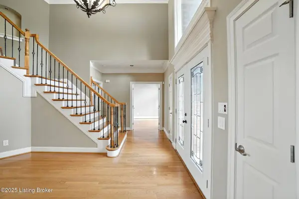 18505 Locust Creek Pl, Louisville, KY 40245