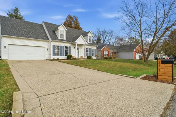 8603 Confederate Place Dr, Pewee Valley, KY 40056