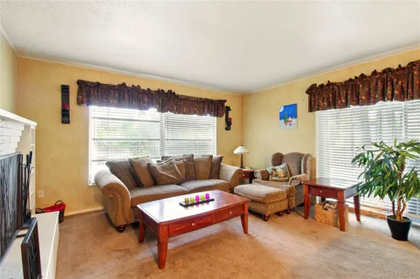 5728 COLONIAL DR, New Port Richey, FL 34653