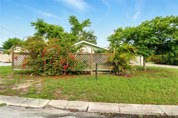 5728 COLONIAL DR, New Port Richey, FL 34653