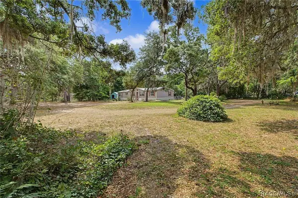 8186 E Windsong ST, Floral City, FL 34436