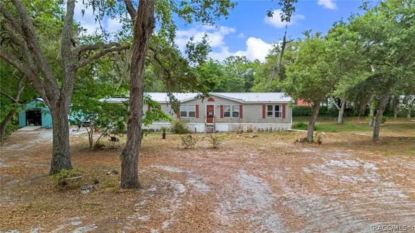 8186 E Windsong ST, Floral City, FL 34436