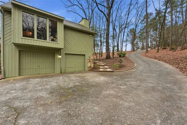 1505 Kincaid RD, Marietta, GA 30066