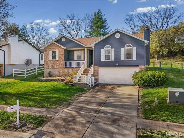 1518 Mammoth LN, Imperial, MO 63052