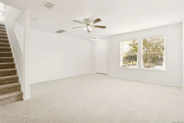 2338 CAMBERLY VW, Converse, TX 78109