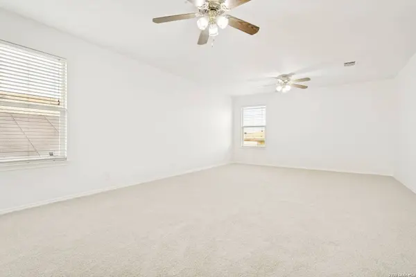 2338 CAMBERLY VW, Converse, TX 78109