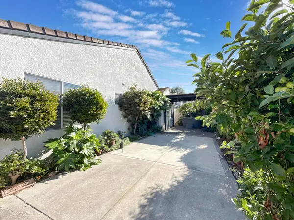 3027 Carousel CIR, Stockton, CA 95219