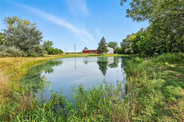 1082 NE 75 RD, Knob Noster, MO 65336