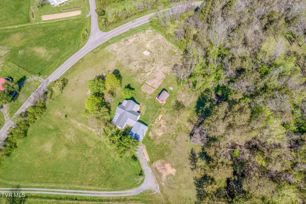 403 Choptack RD, Rogersville, TN 37857