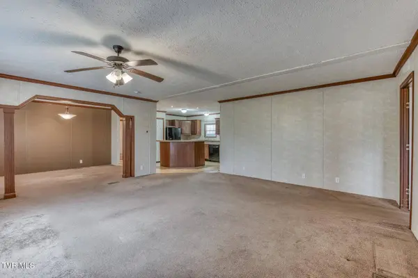 1122 Anderson LOOP, Greeneville, TN 37743