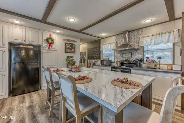 195 Fork Branch RD, Rogersville, TN 37857