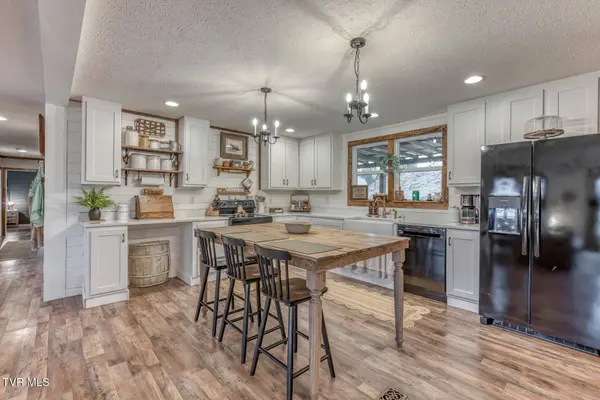 193 Fork Branch RD, Rogersville, TN 37857