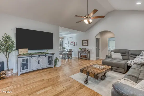 139 Jay Armentrout RD, Jonesborough, TN 37659