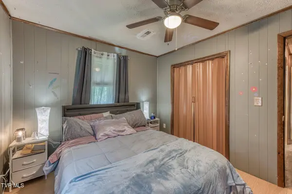 2106 Millye ST, Kingsport, TN 37664