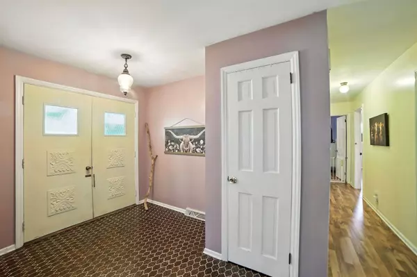 13911 Windemere NW Drive, Grand Rapids, MI 49534