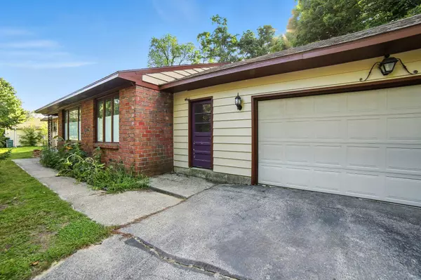 13911 Windemere NW Drive, Grand Rapids, MI 49534